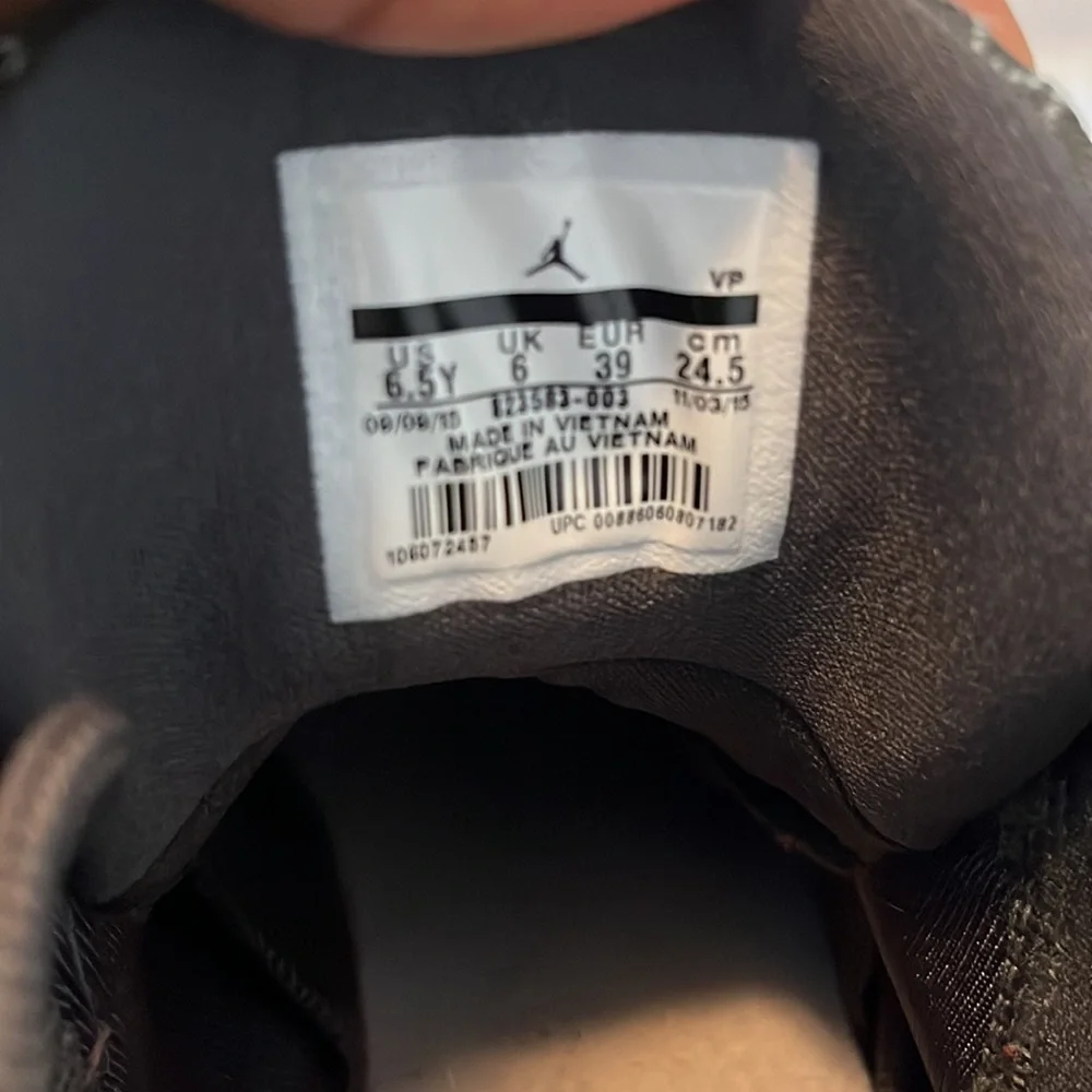 Jordan’s - Picture 6 of 7